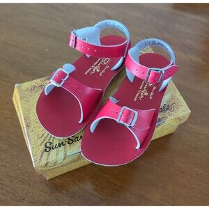 Salt Water Sandals Girls Sun-San Surfer Red Sandals size 11 NEW in Box